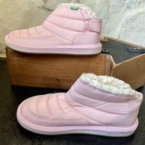 Sanuk Girls Lil Puffer Boots Pink size 3